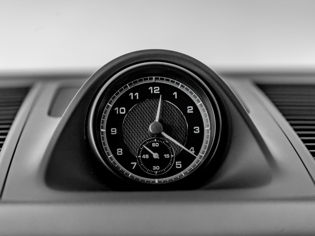 New 2026 Porsche Macan image 18