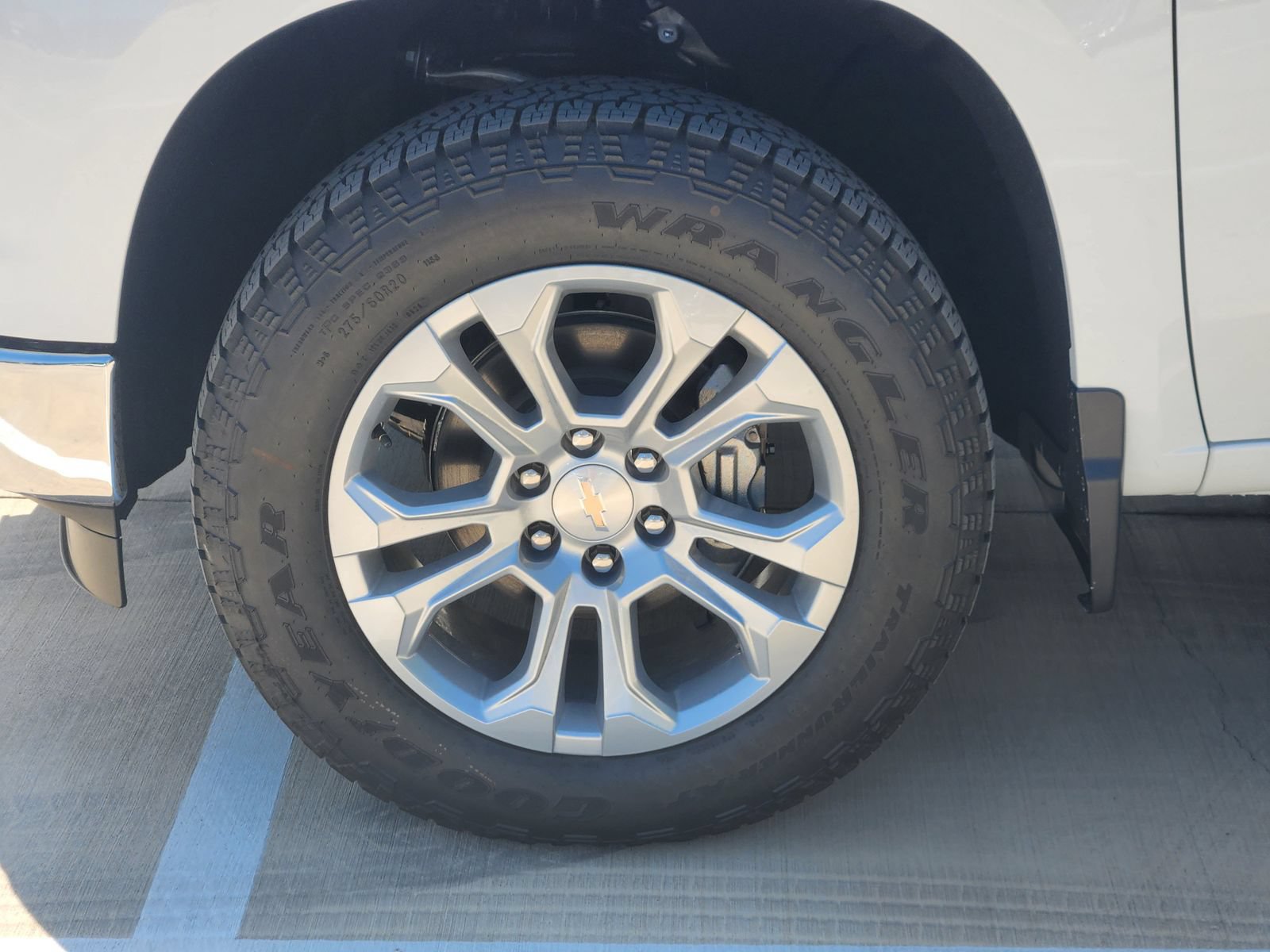 New 2026 Chevrolet Silverado 1500 LTZ w/ LTZ Premium Package AWD/4WD image 11