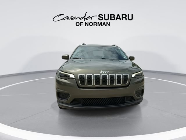 Used 2020 Jeep Cherokee Latitude FWD image 4