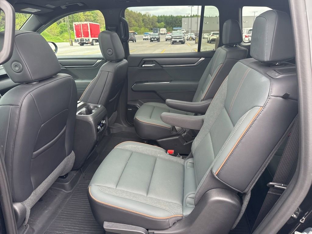 Used 2024 GMC Acadia AT4 w/ Super Cruise Package AWD/4WD image 18