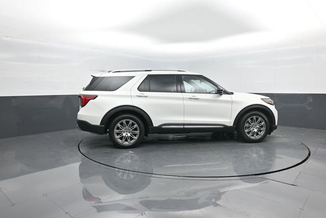 New 2026 Ford Explorer Platinum RWD image 8