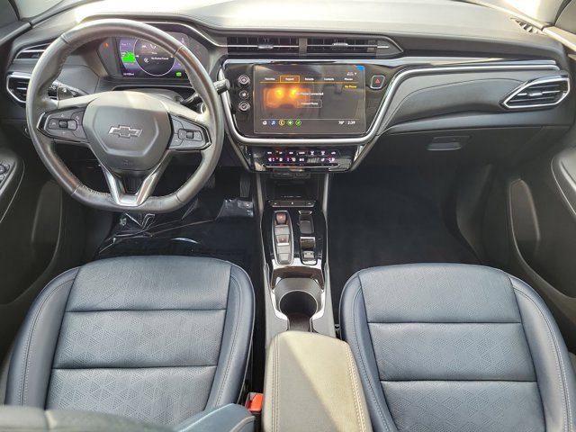 Used 2022 Chevrolet Bolt EUV LT w/ Convenience Package image 12