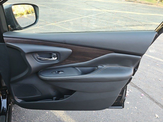 Used 2024 Nissan Murano Platinum w/ Cargo Package image 15