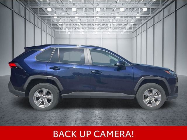 Used 2025 Toyota RAV4 XLE AWD/4WD image 5