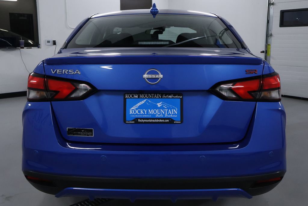 Used 2023 Nissan Versa SR w/ Trunk Package image 6