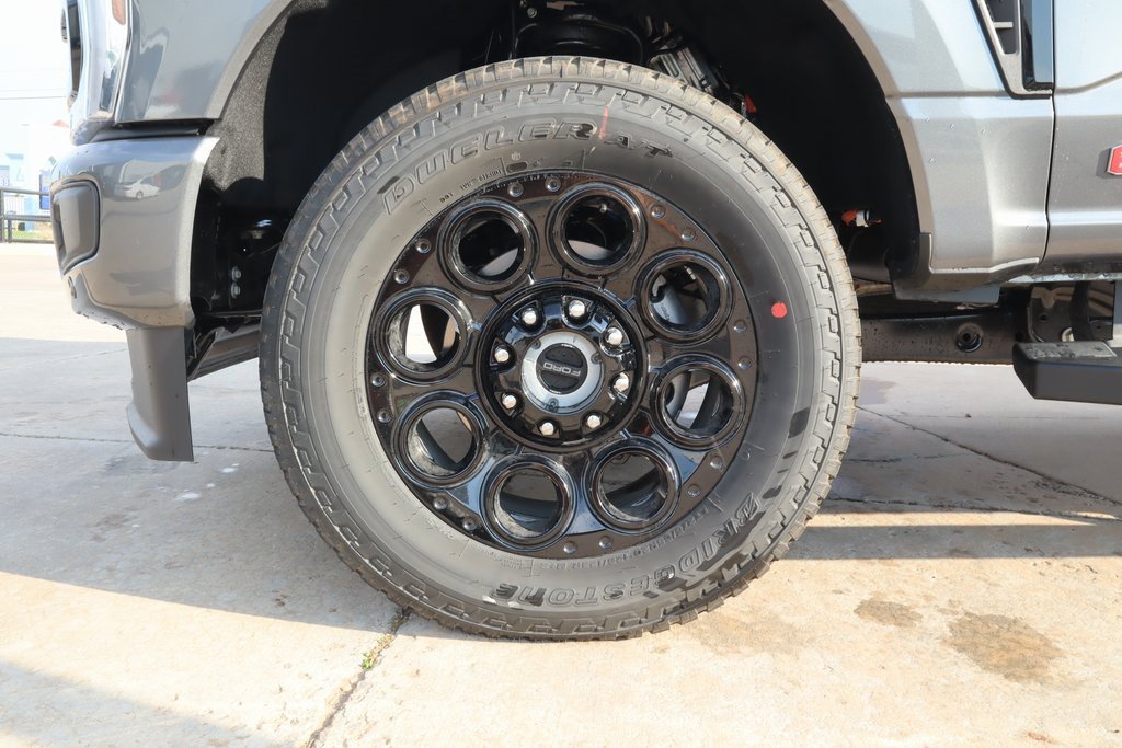 New 2026 Ford F250 Lariat w/ Black Appearance Package image 21