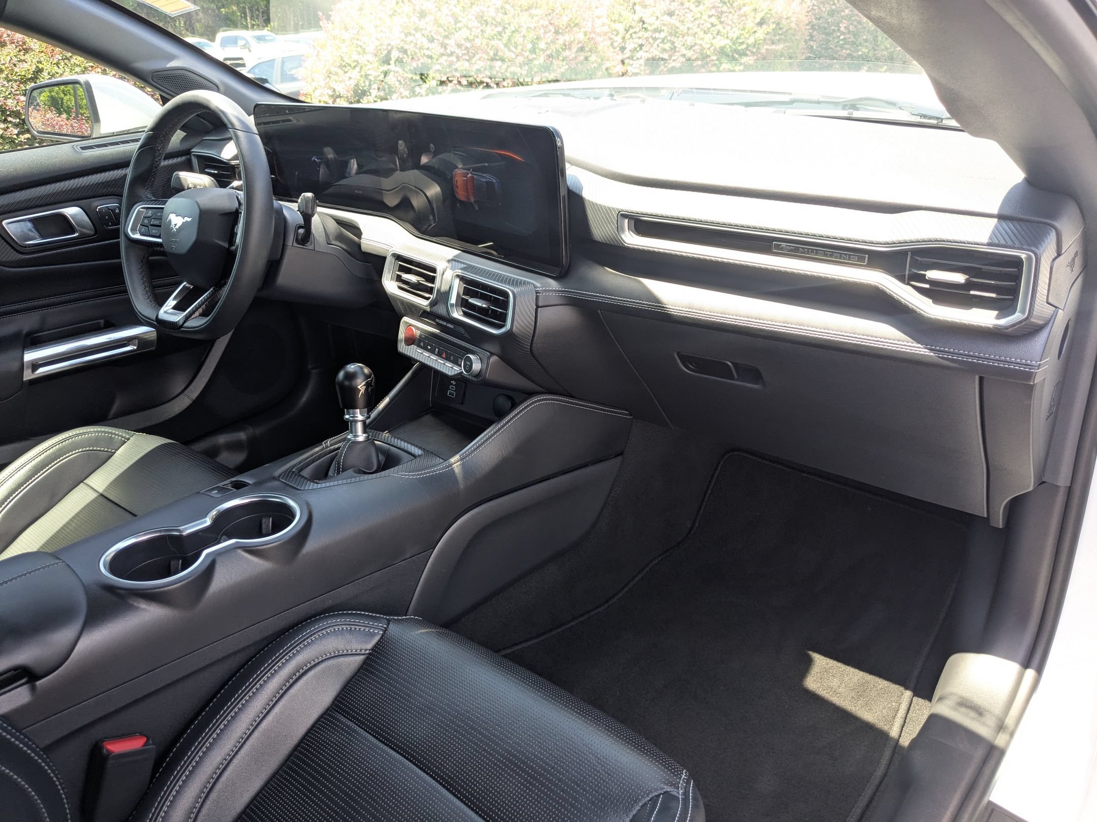 Used 2025 Ford Mustang GT Premium RWD image 26