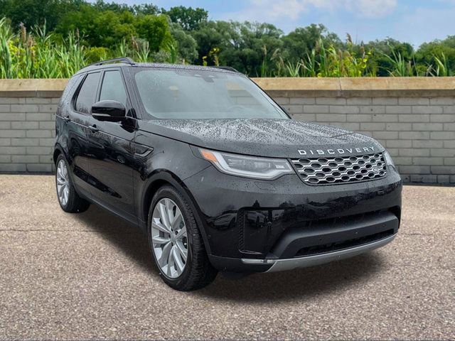 New 2026 Land Rover Discovery S image 3
