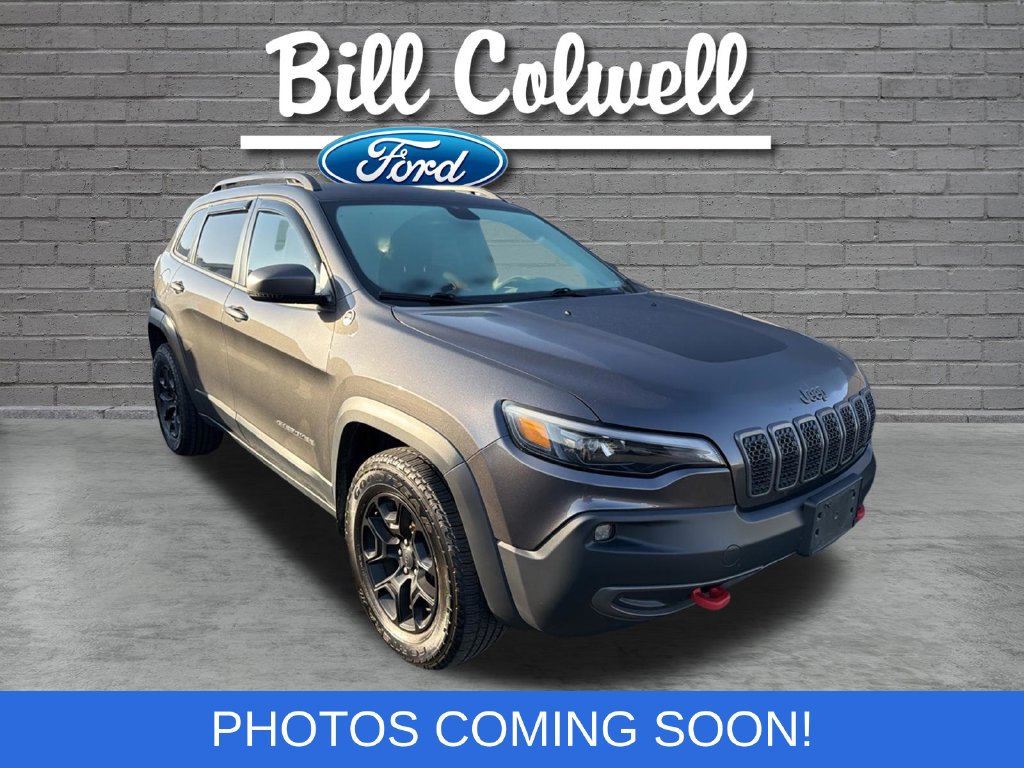 Used 2019 Jeep Cherokee Trailhawk w/ Comfort/Convenience Group AWD/4WD image 1