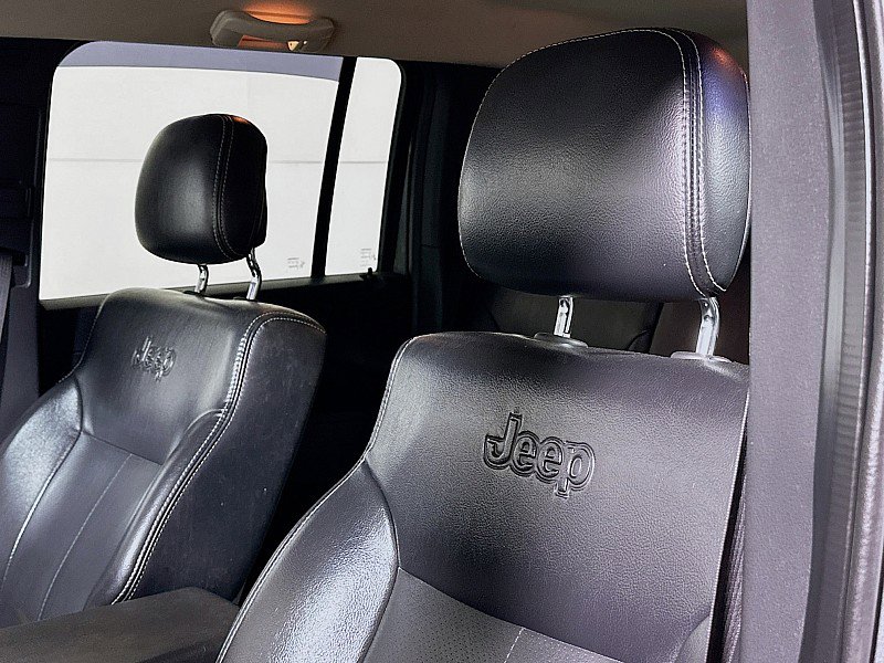 Used 2012 Jeep Liberty Sport image 17