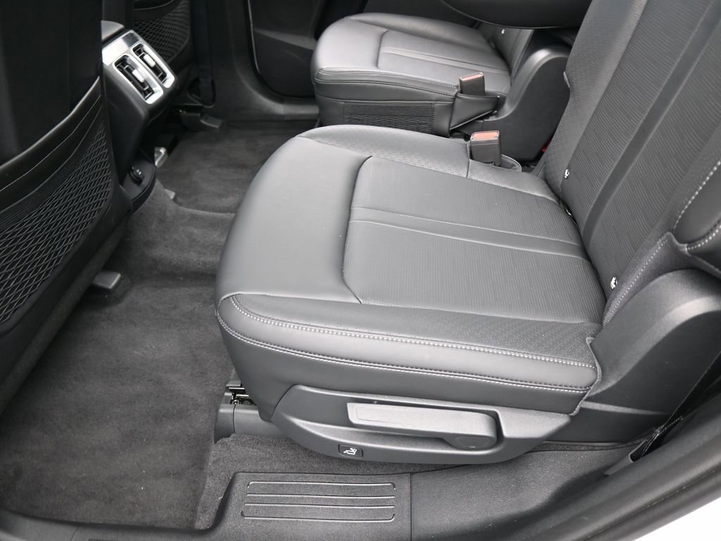 Used 2025 Kia Sorento EX w/ Panoramic Sunroof Package FWD image 35