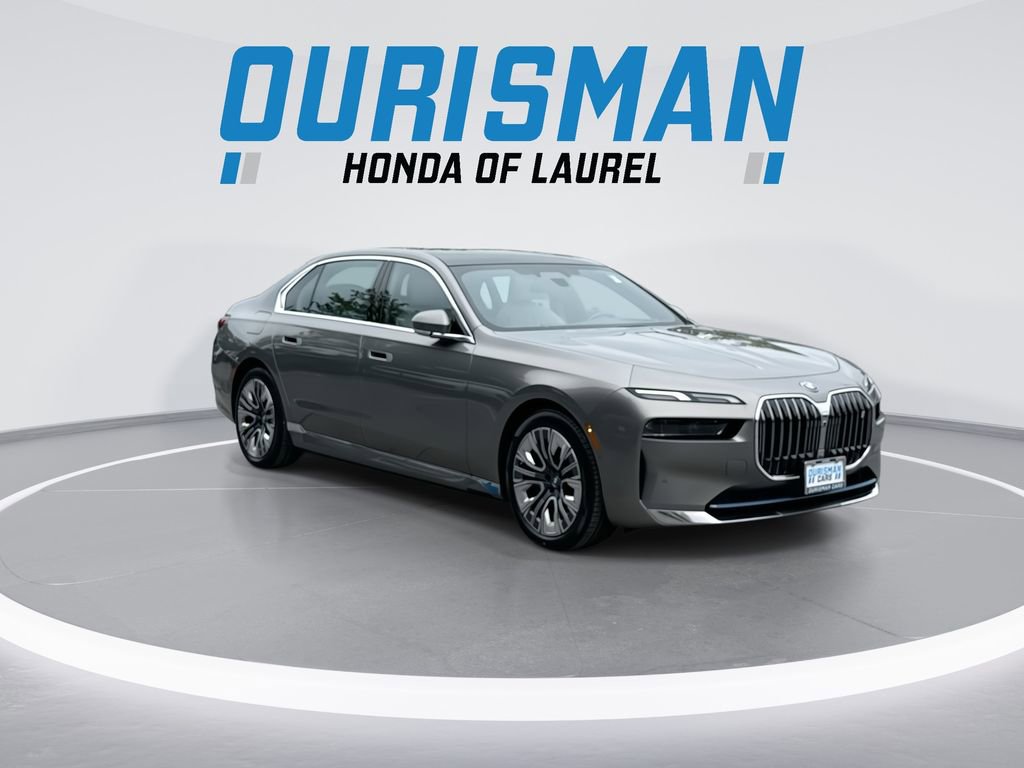 Used 2023 BMW i7 xDrive60 AWD/4WD image 2