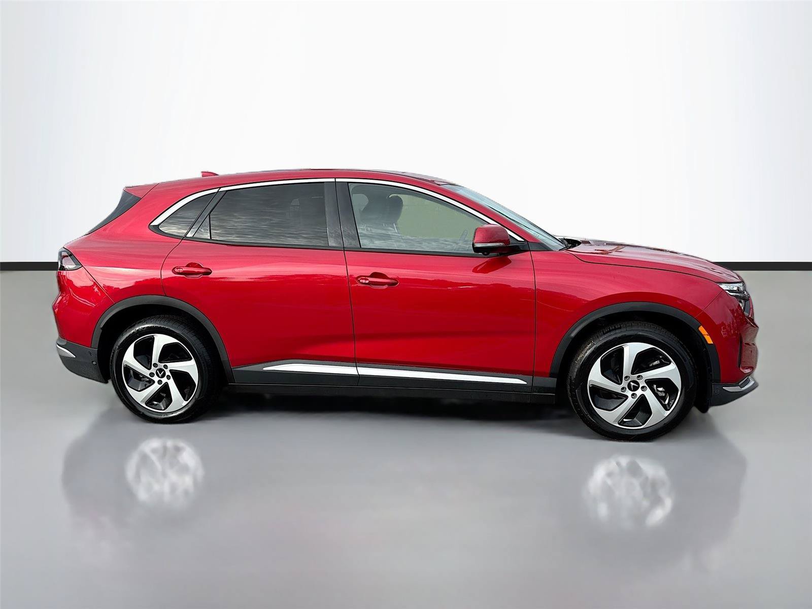 New 2025 VinFast VF 8 Eco AWD/4WD image 8