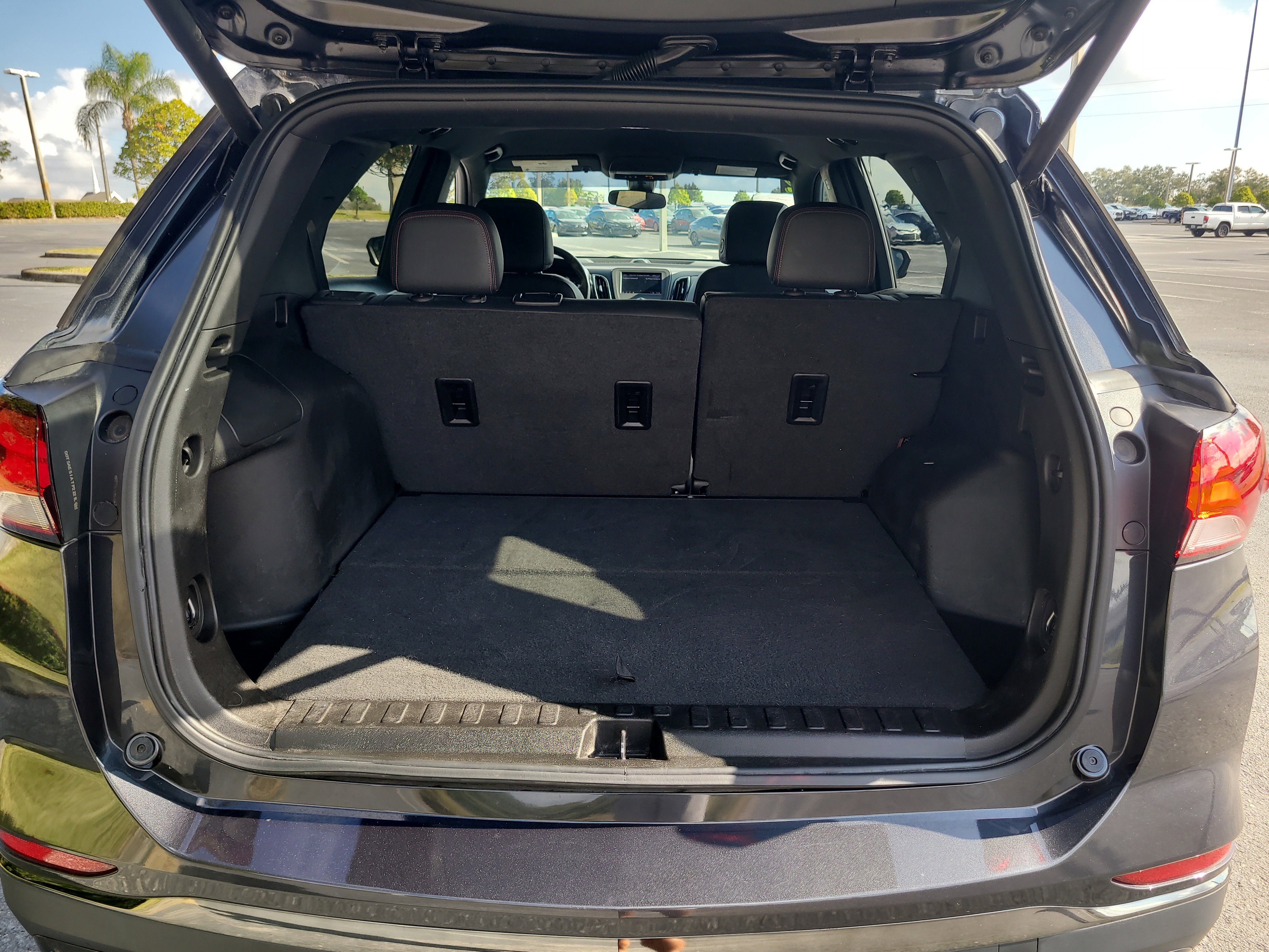 Used 2022 Chevrolet Equinox RS image 11