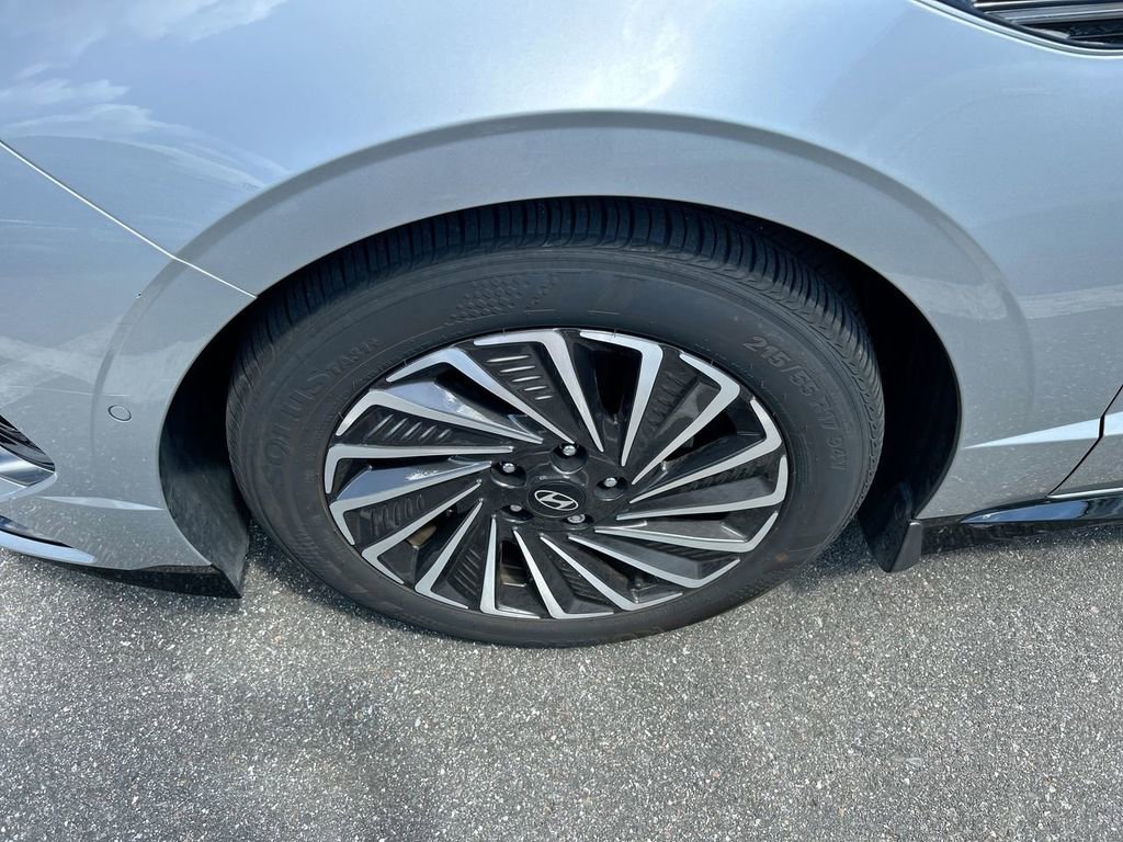 Used 2024 Hyundai Sonata Limited FWD image 10
