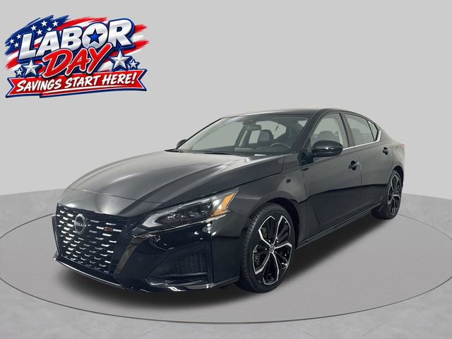 Used 2024 Nissan Altima 2.5 SR FWD image 1
