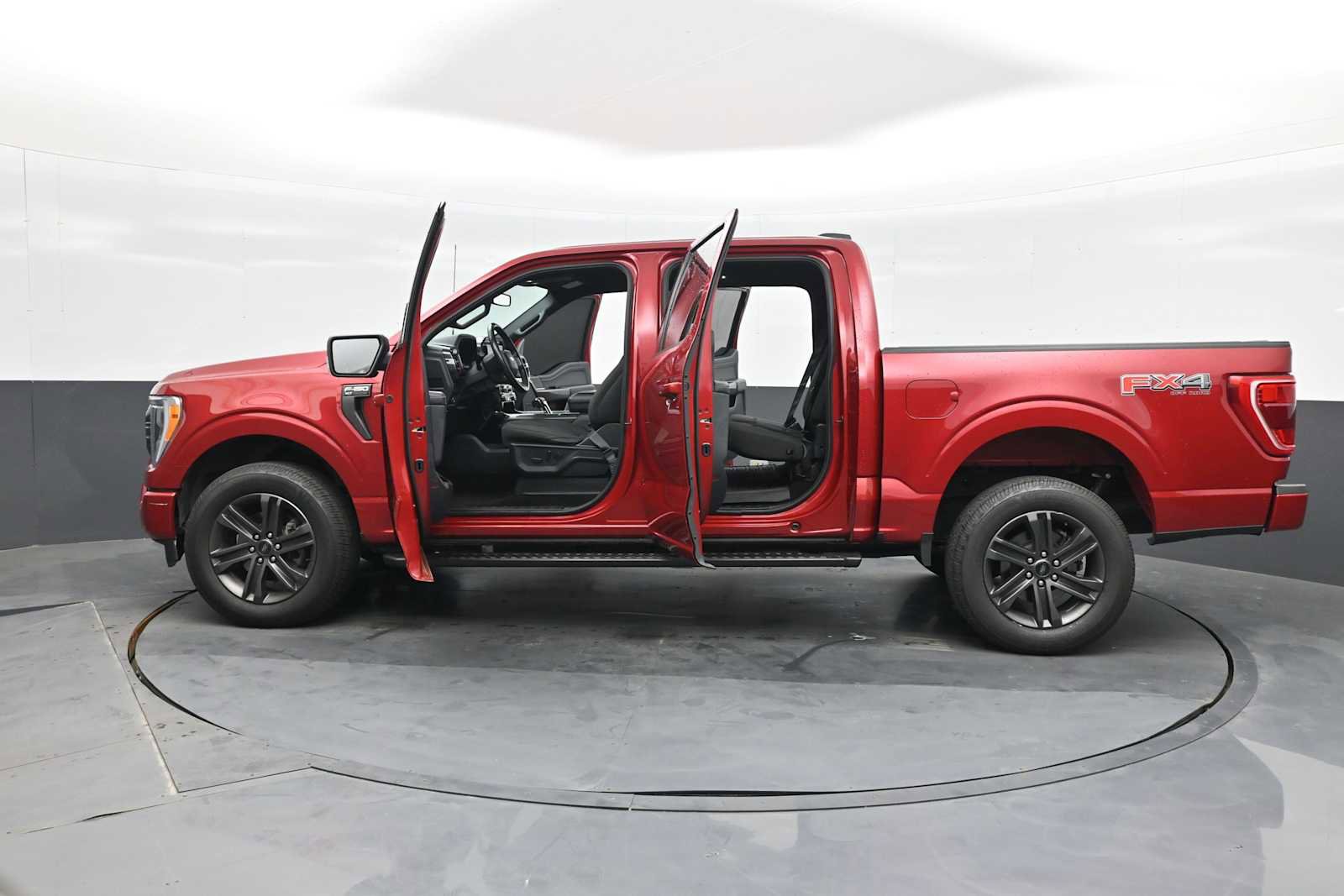 Used 2022 Ford F150 XLT w/ Equipment Group 302A High AWD/4WD image 29