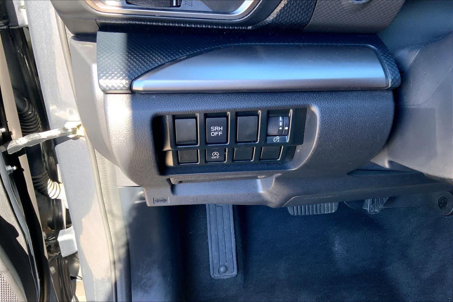 Used 2023 Subaru Forester Premium AWD/4WD image 32