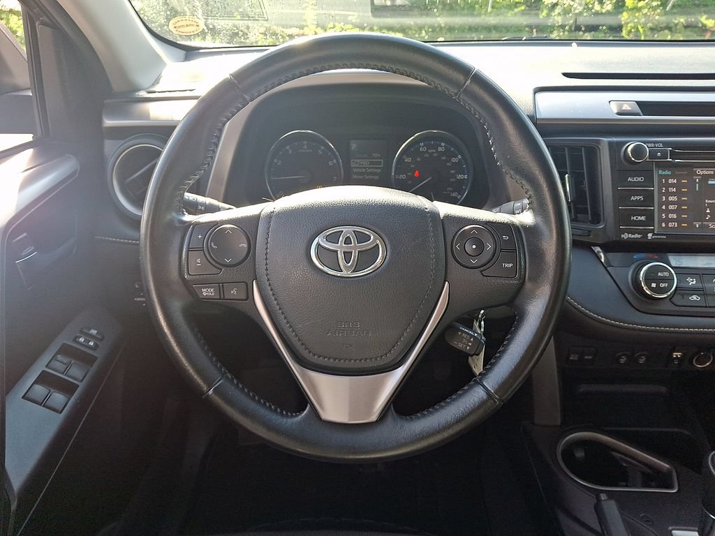 Used 2016 Toyota RAV4 XLE w/ Preferred Accessory Package FWD image 20
