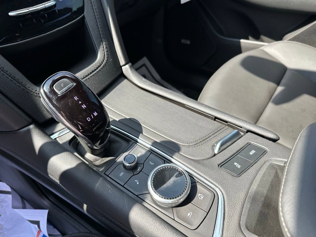 Used 2024 Cadillac XT6 Luxury FWD image 16
