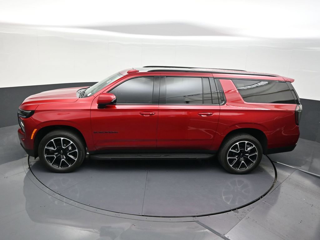 Used 2026 Chevrolet Suburban RST w/ Comfort Package image 18