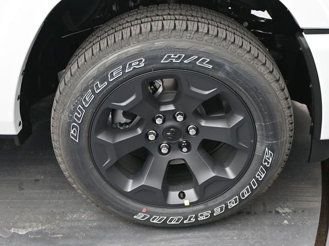 New 2026 RAM 1500 4x4 Crew Cab image 24