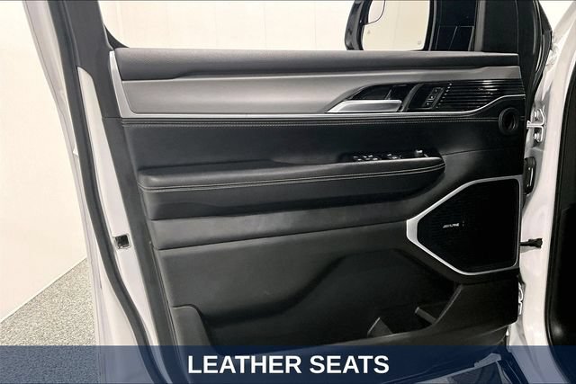 Used 2024 Jeep Wagoneer Series II AWD/4WD image 28