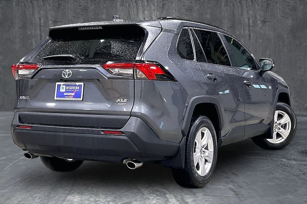 Used 2021 Toyota RAV4 XLE w/ Convenience Package AWD/4WD image 6