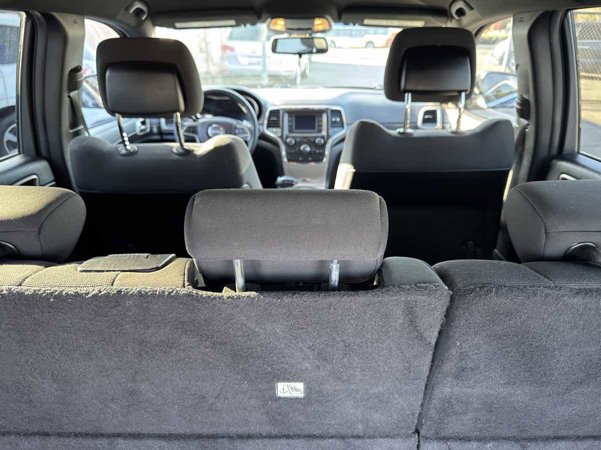 Used 2014 Jeep Grand Cherokee Laredo image 10