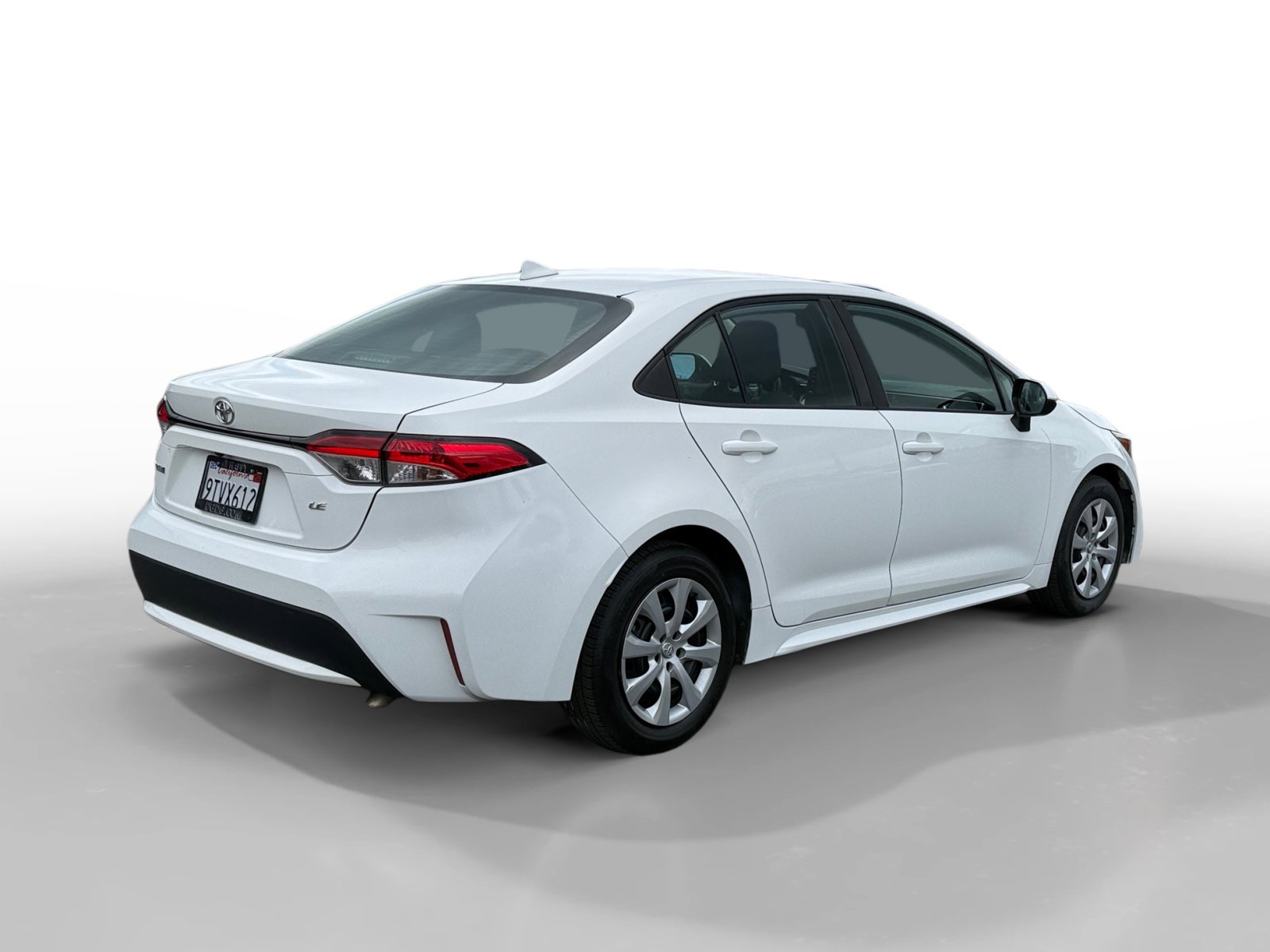 Used 2021 Toyota Corolla LE FWD image 5