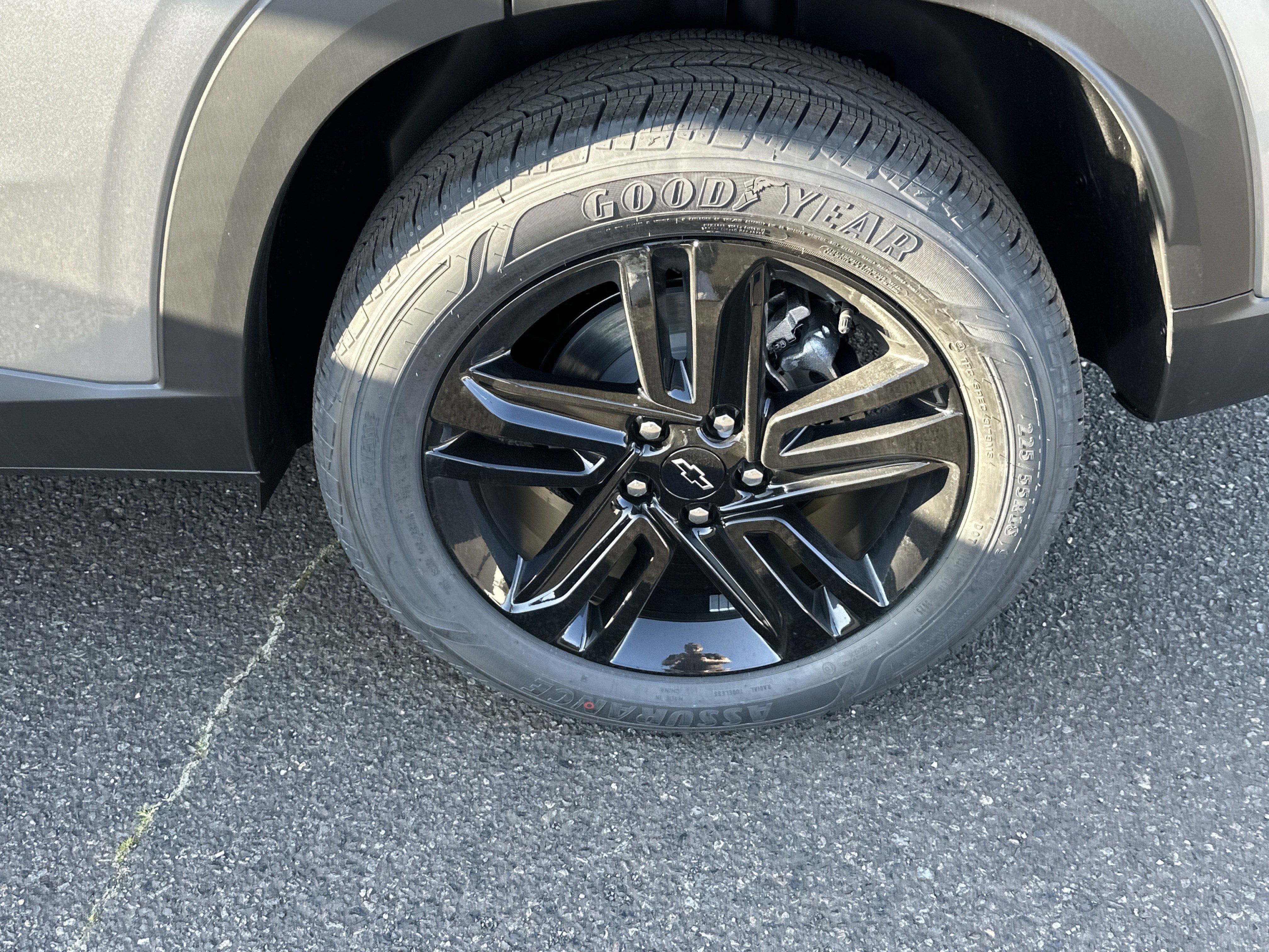 New 2026 Chevrolet Trax ACTIV w/ Sunroof Package image 25