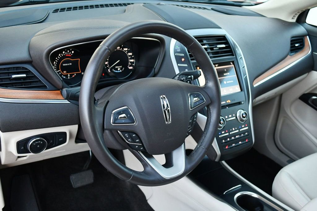 Used 2017 Lincoln MKC Select w/ Select Plus Package image 41