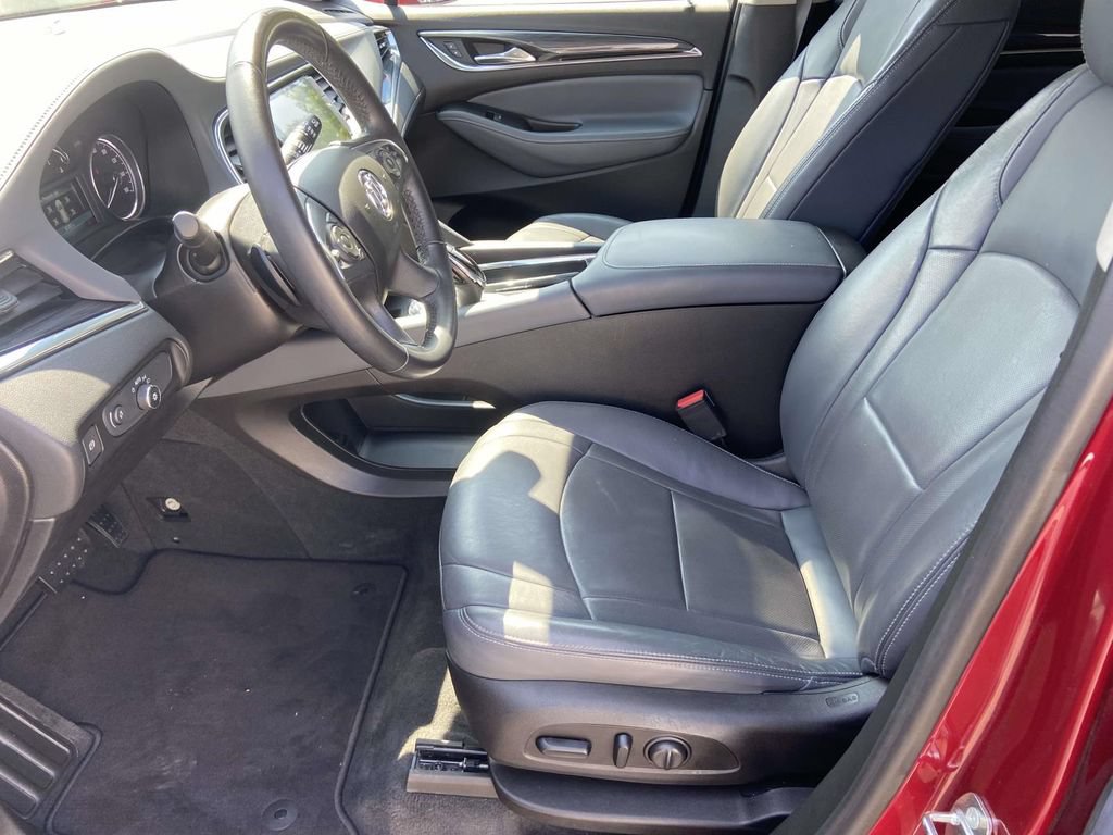 Used 2019 Buick Enclave Essence FWD image 18