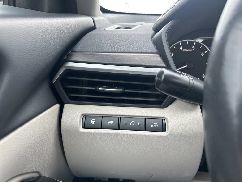 Used 2023 Nissan Altima 2.5 SL FWD image 19