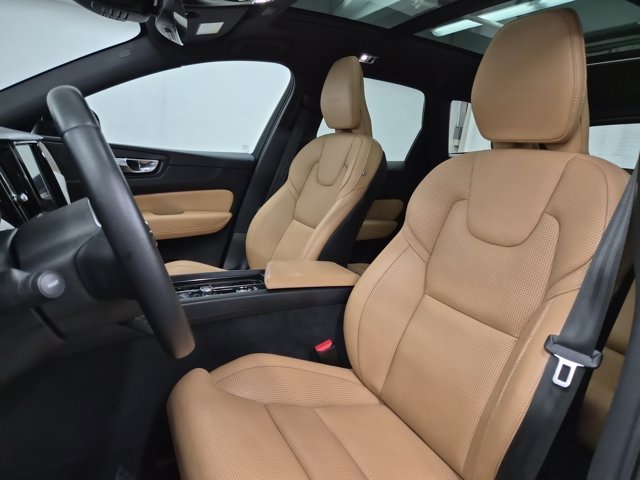 Used 2020 Volvo XC60 T6 Inscription w/ Protection Package Premier image 23