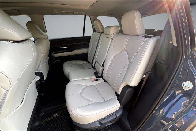Used 2026 Toyota Grand Highlander FWD image 24