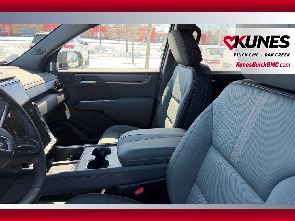 New 2026 GMC Acadia AT4 w/ Luxury Package AWD/4WD image 17