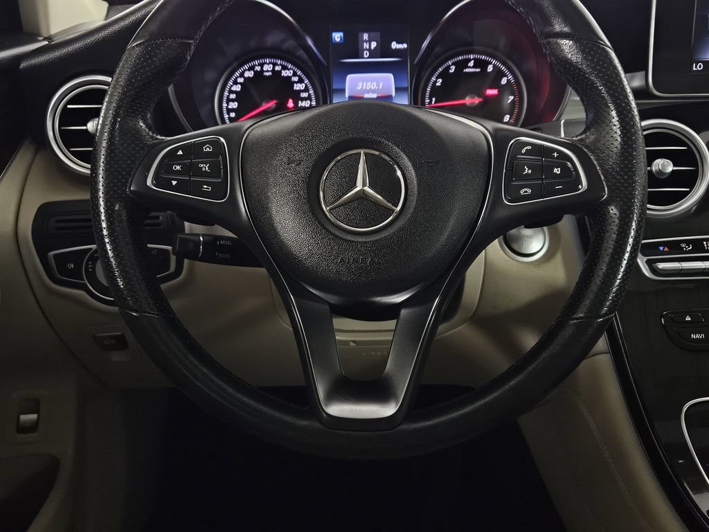 Used 2019 Mercedes-Benz GLC 300 4MATIC w/ Premium Package image 8