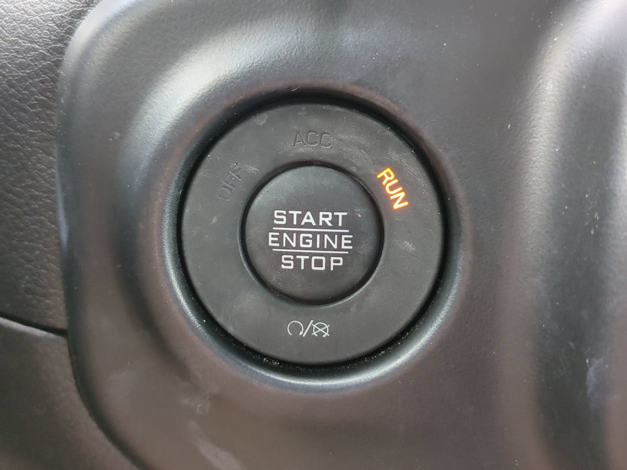 Used 2022 Jeep Wrangler Unlimited Sahara AWD/4WD image 28
