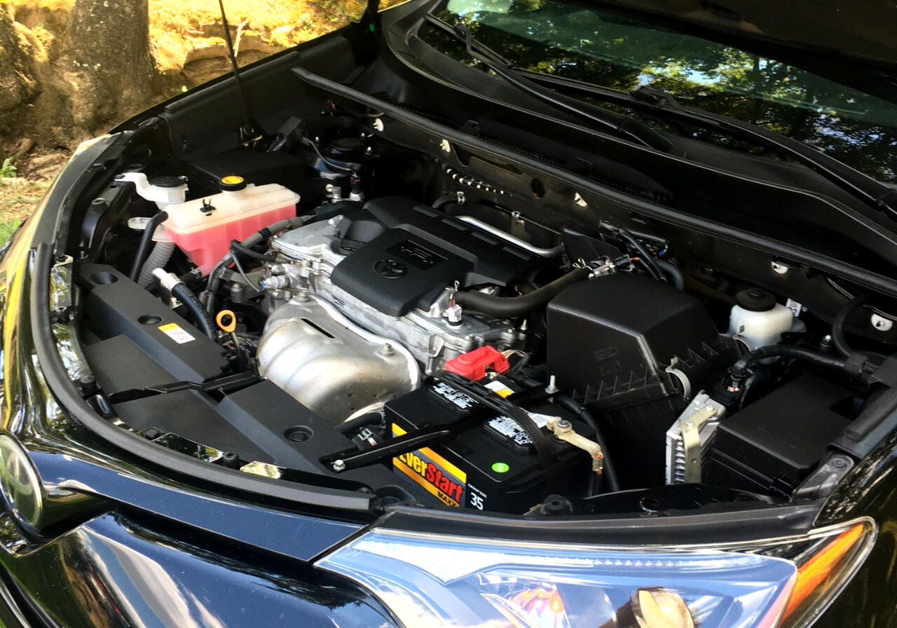 Used 2018 Toyota RAV4 Adventure image 31