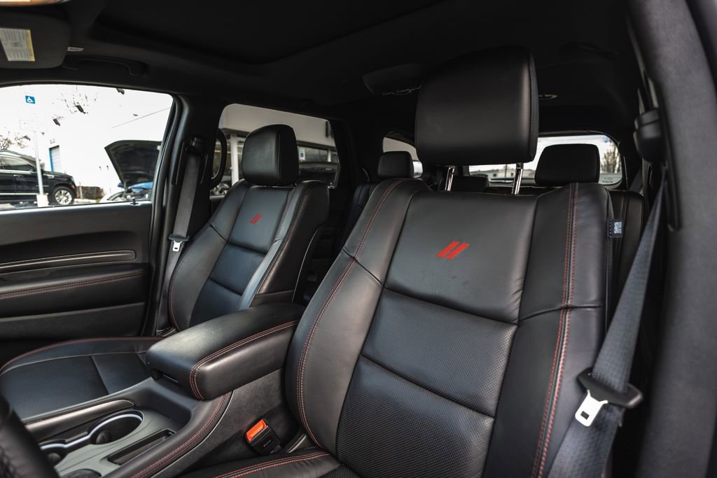 Used 2025 Dodge Durango GT AWD/4WD image 23