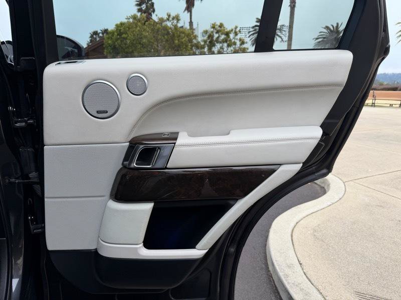 Used 2014 Land Rover Range Rover Supercharged AWD/4WD image 56
