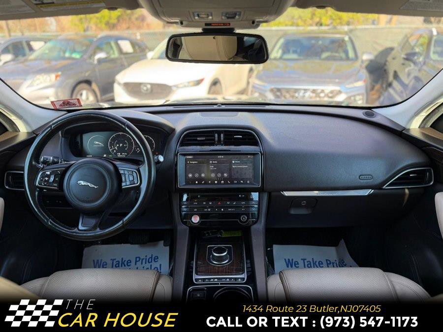 Used 2017 Jaguar F-PACE Prestige image 27