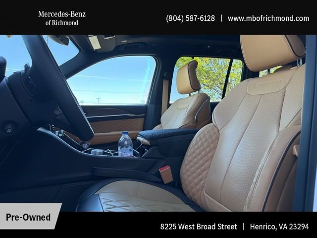 Used 2024 Jeep Grand Cherokee Summit w/ Luxury Tech Group V image 9