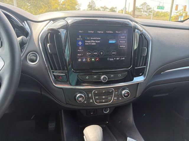 Used 2023 Chevrolet Traverse LT image 12
