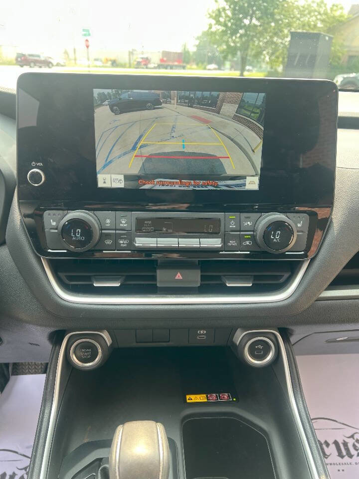 Used 2024 Toyota Grand Highlander AWD image 19