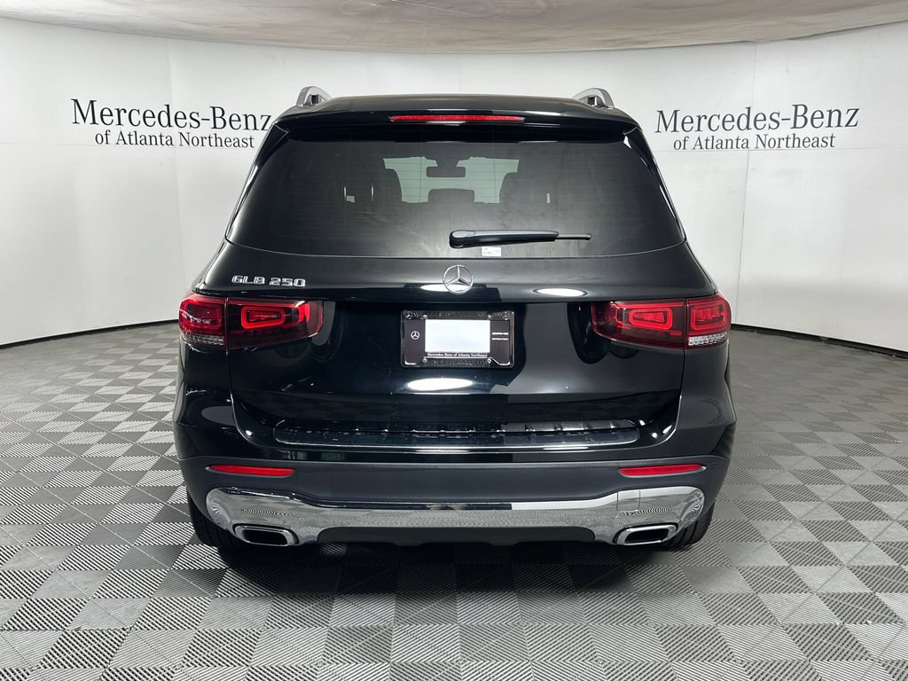 Used 2023 Mercedes-Benz GLB 250 image 6