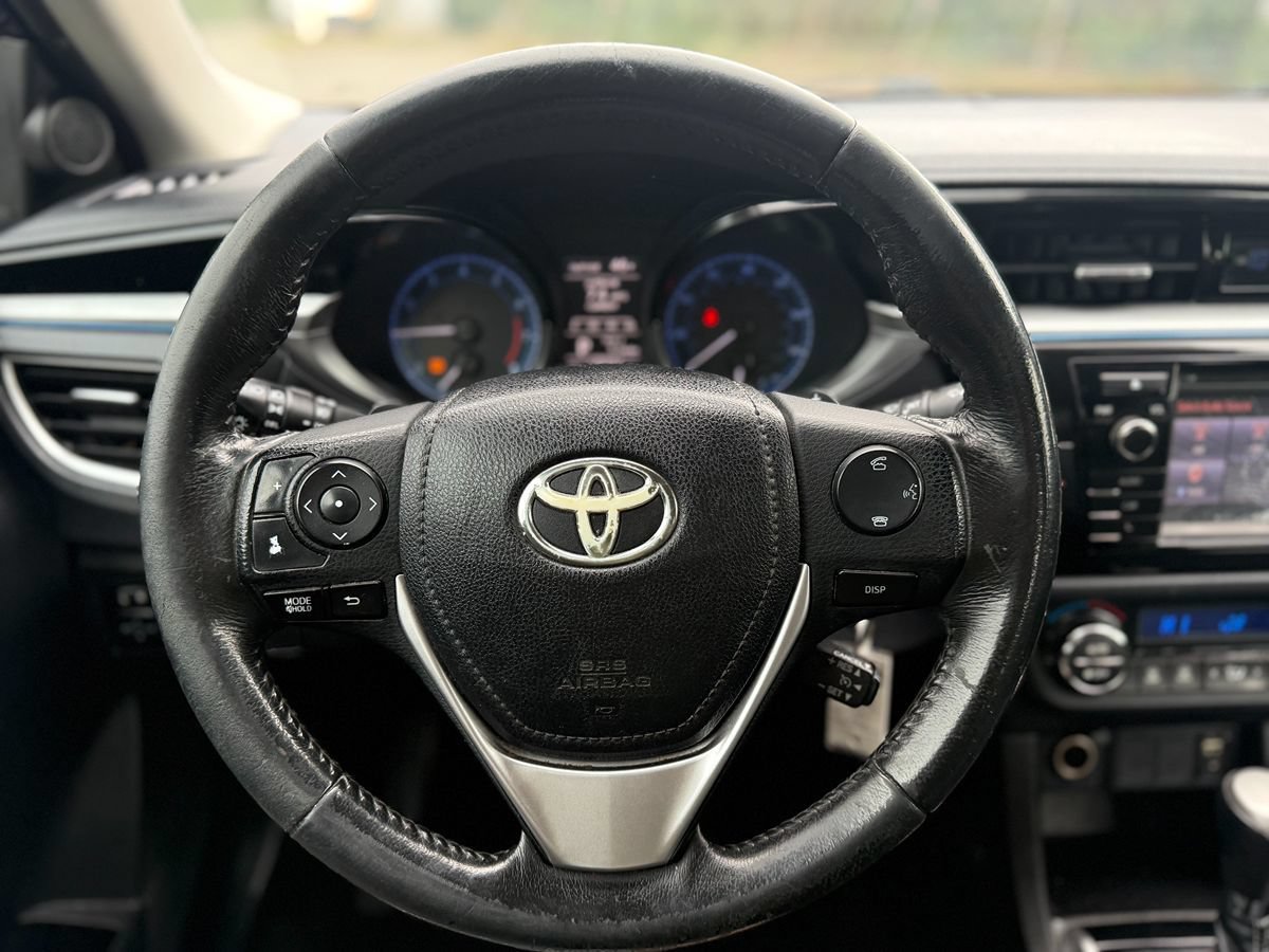 Used 2014 Toyota Corolla S FWD image 17