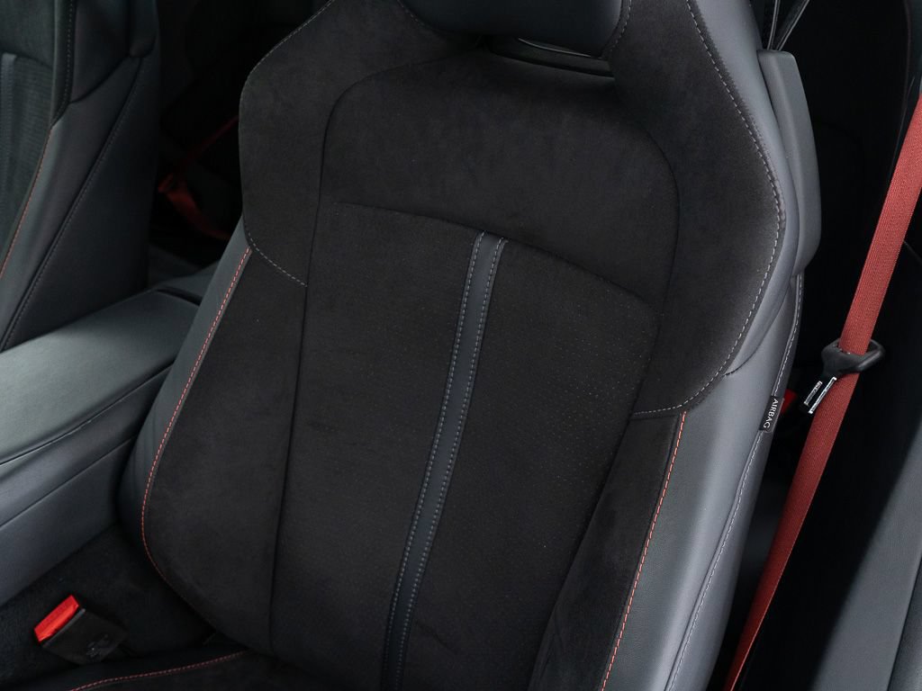 Used 2025 Aston Martin DB12 Coupe RWD image 18