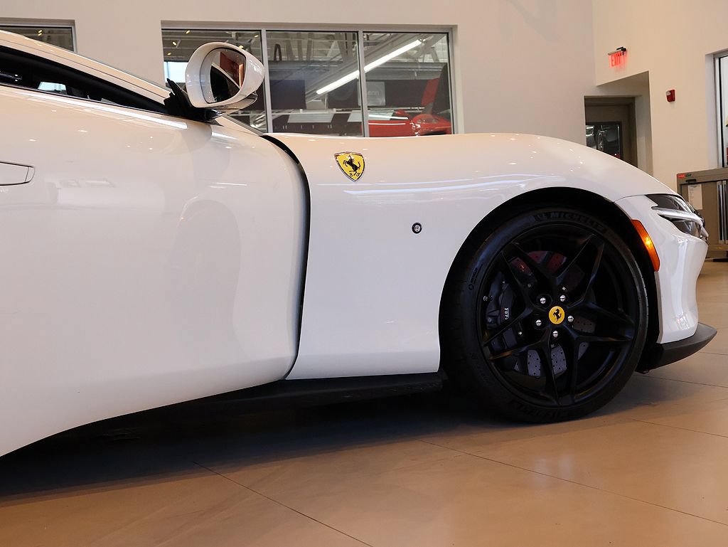 Used 2021 Ferrari Roma RWD image 33
